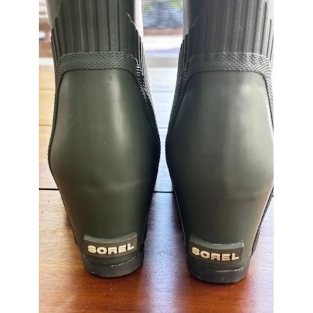 Sorel Joan Rain Wedge Tall Boots Olive Green Rare, Waterproof US 9, Like New